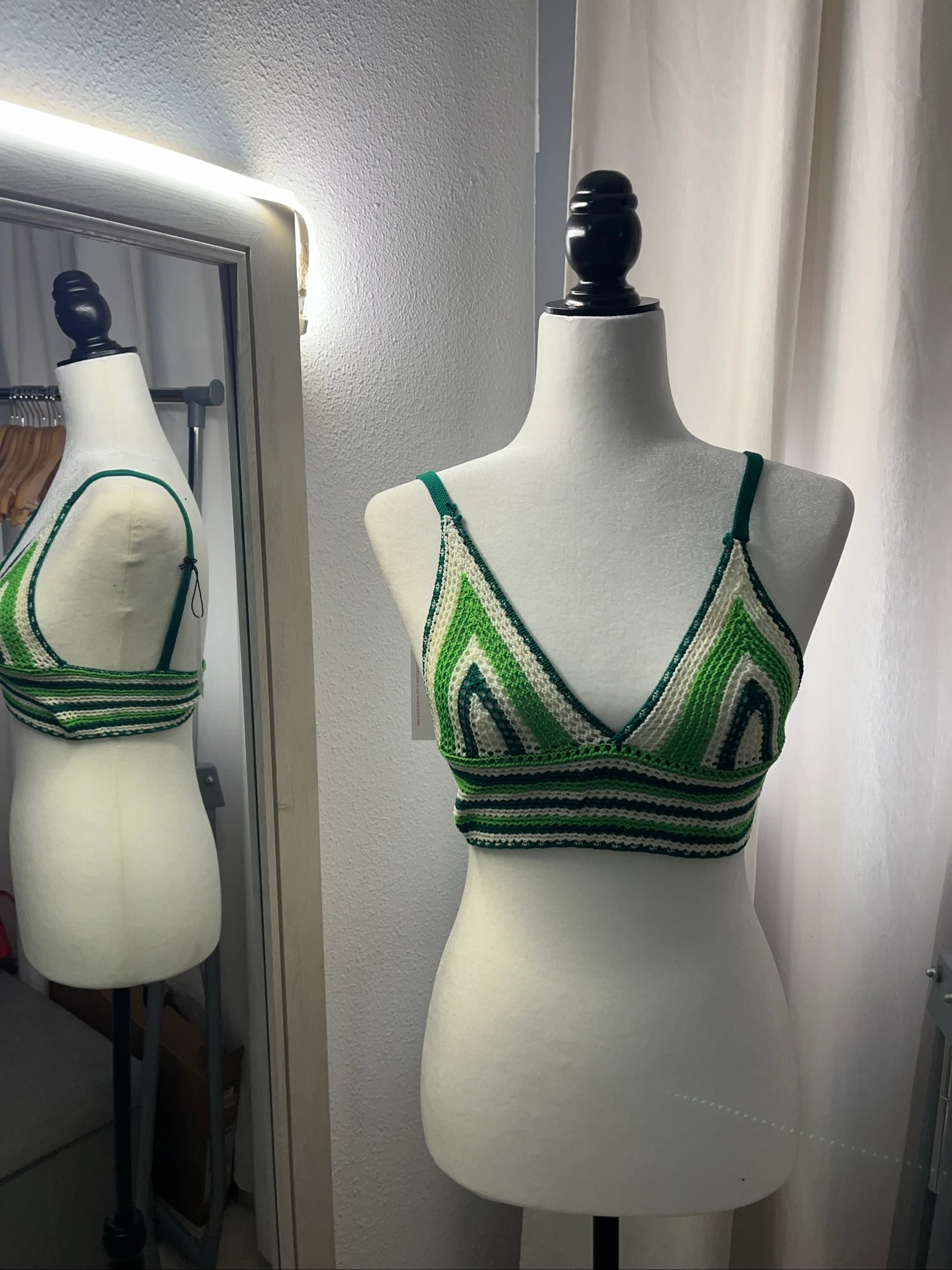 Crop top de punto color verde